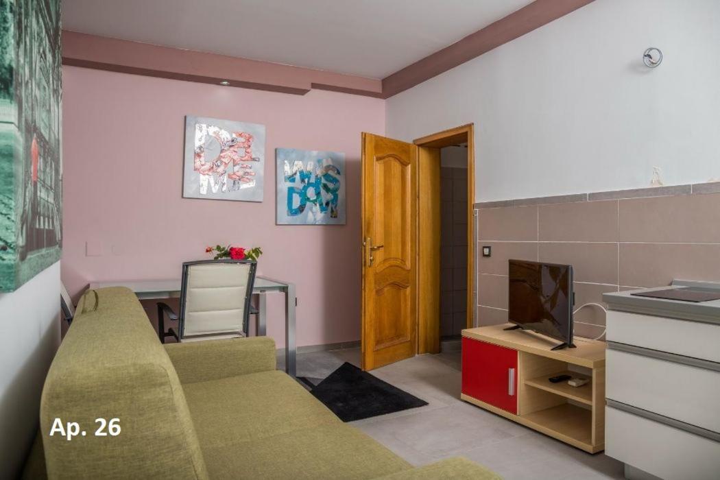 Apartments Bella Sky II Новаля Екстериор снимка