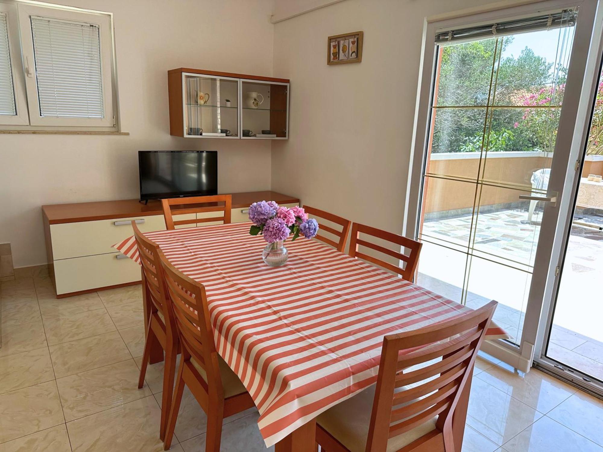 Apartments Bella Sky II Новаля Екстериор снимка