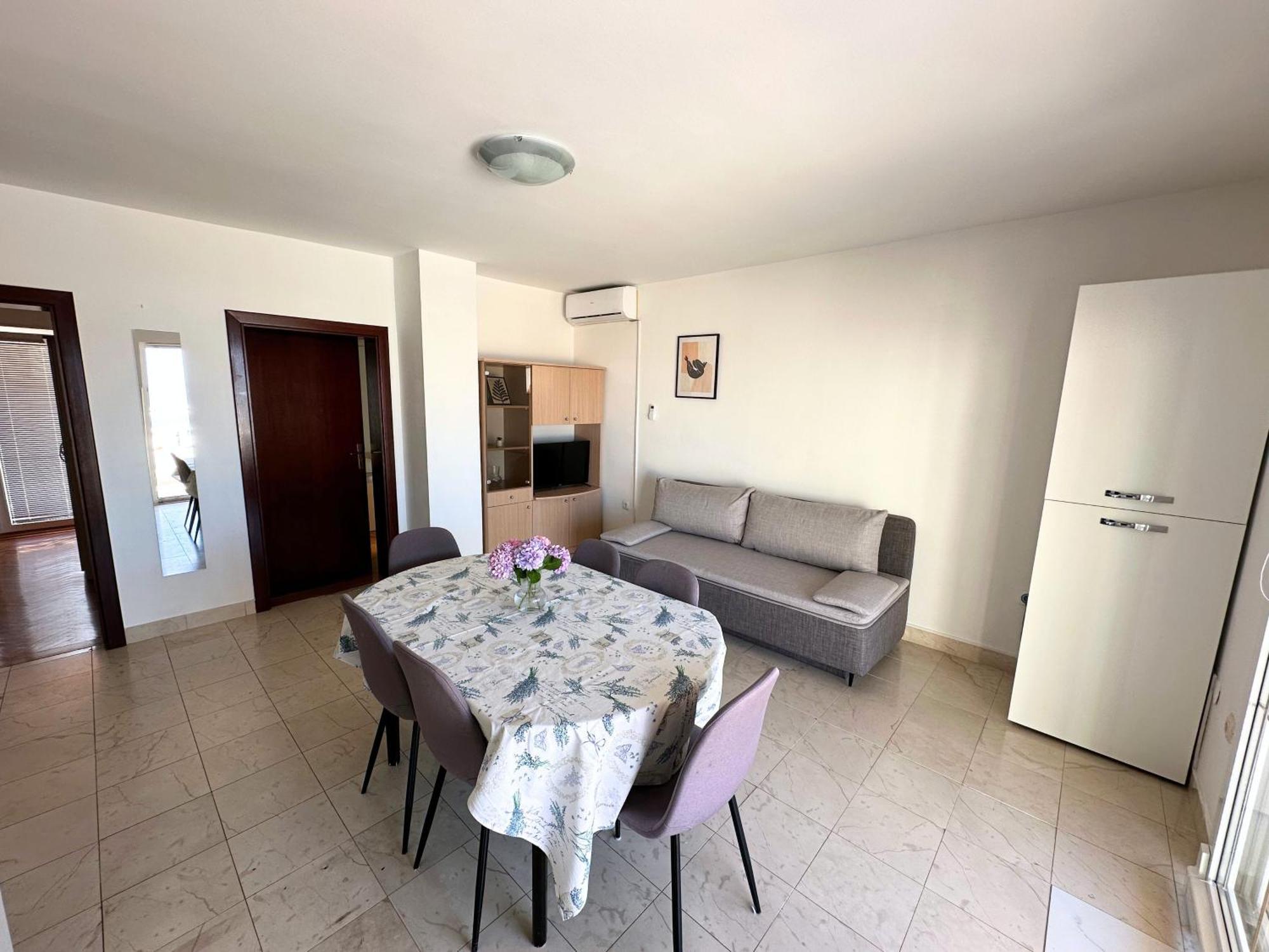 Apartments Bella Sky II Новаля Екстериор снимка