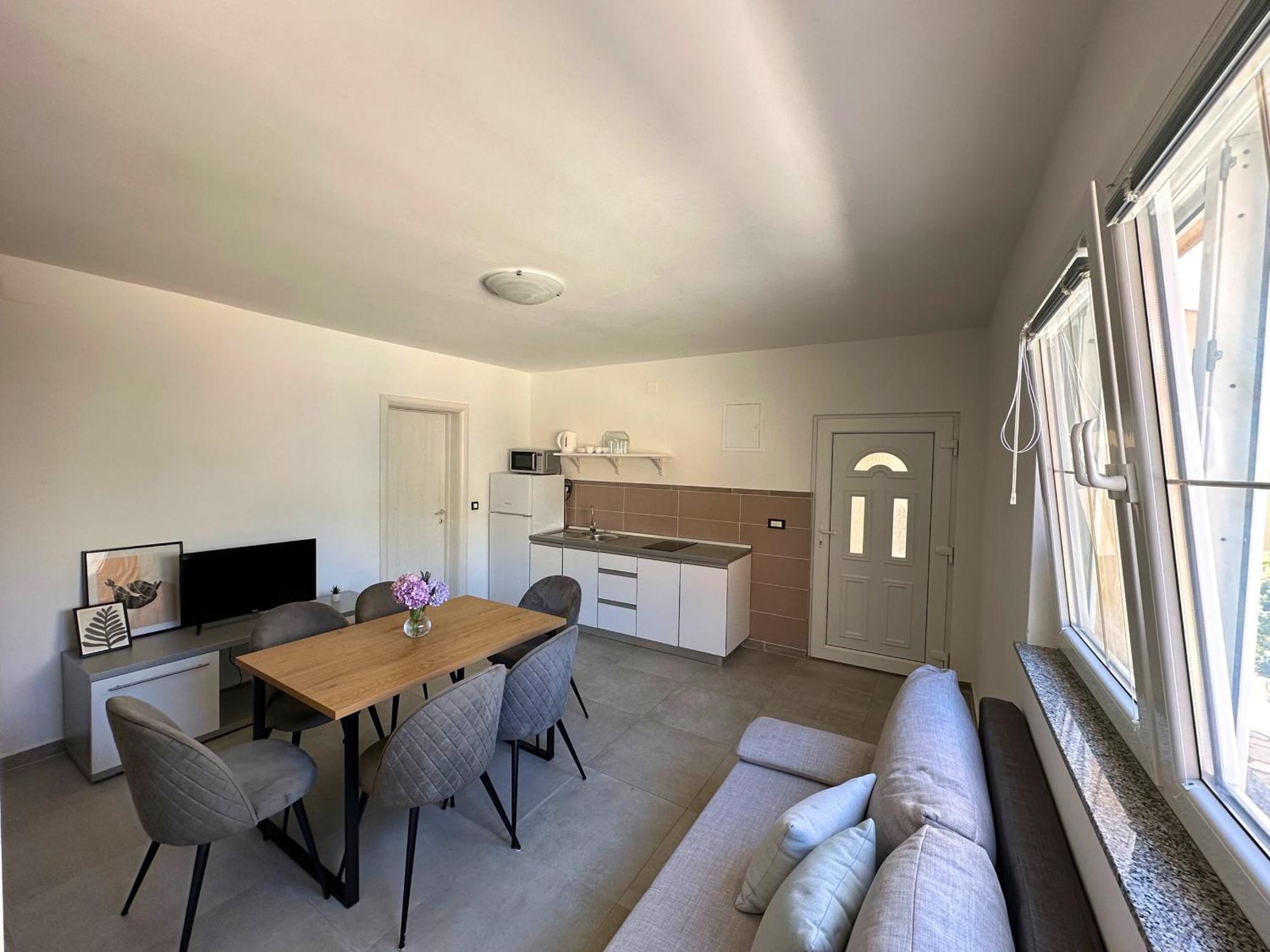 Apartments Bella Sky II Новаля Екстериор снимка