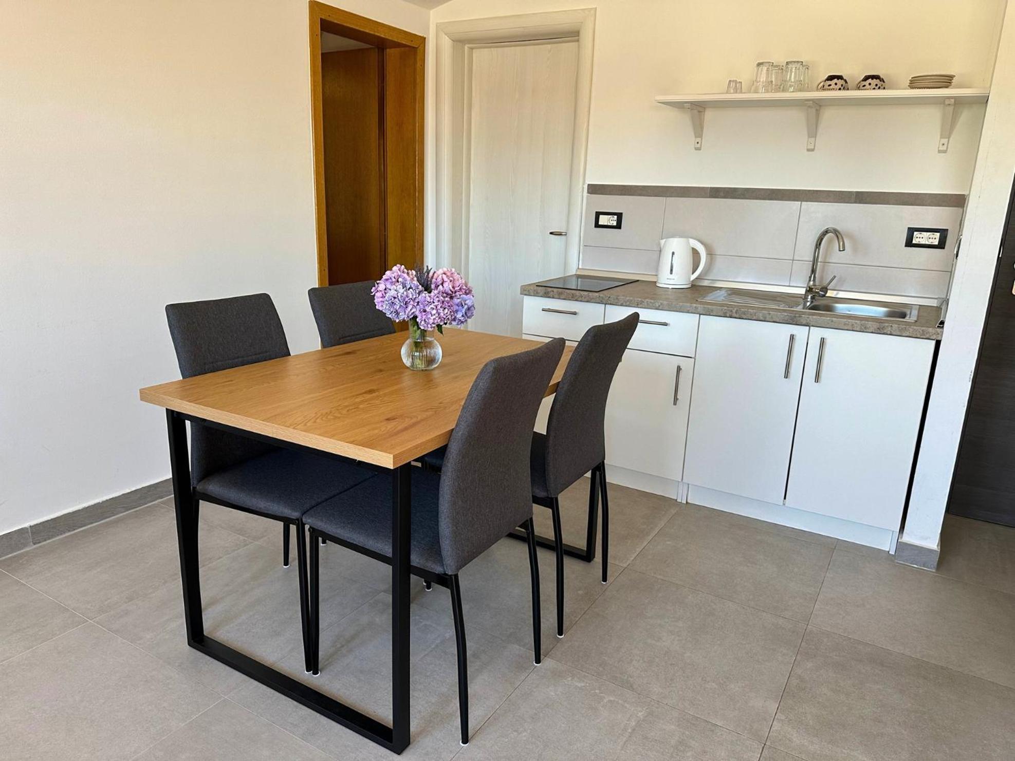 Apartments Bella Sky II Новаля Екстериор снимка